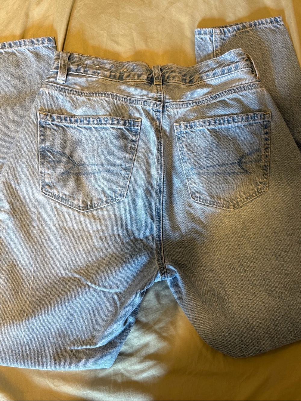 American Eagle Outfitters Light Blue High Rise Women’s Jeans